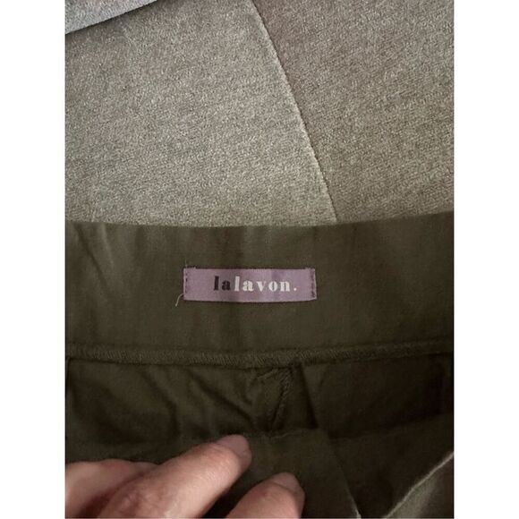 LaLaVon olive green high waist wide leg pleated shorts‎ sz medium - Picture 7 of 7